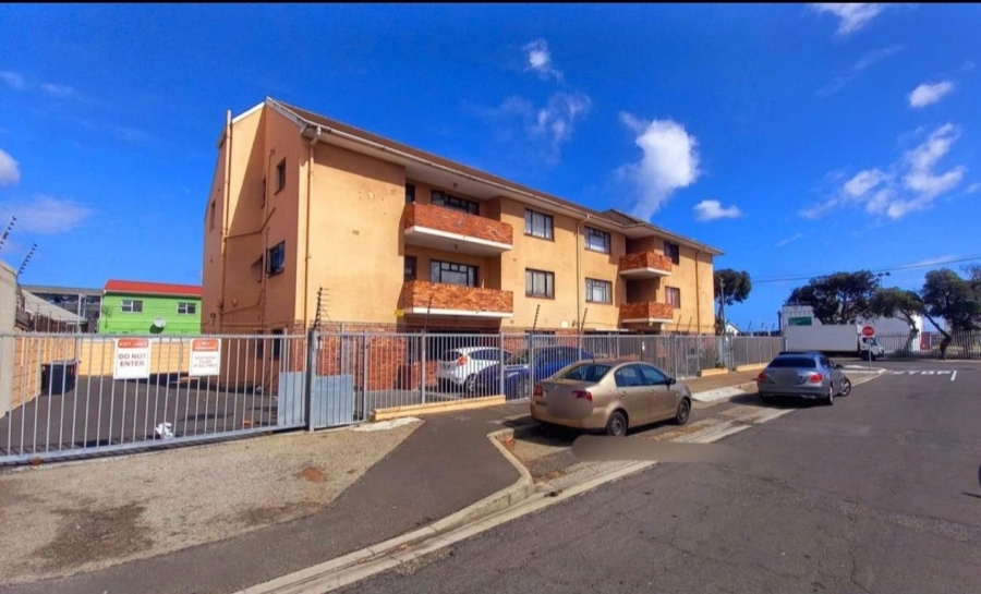 2 Bedroom Property for Sale in Maitland Western Cape